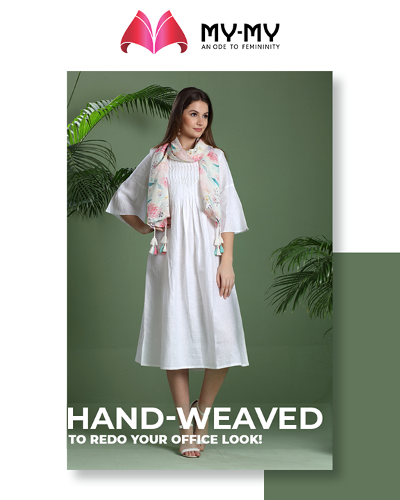 Revamp your office look with this easy-breezy white shade Kurta! 

#MyMy #MyMyCollection #ExculsiveEnsembles #ExclusiveCollection #Ahmedabad #Gujarat #India