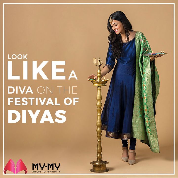 This festive season, dress up, look like a diva and celebrate the festival of diyas. A plane royal blue kurti with a contrasting resham dupatta is a perfect choice for celebration.

#MyMy #MyMyCollection #Clothing #Fashion #Ethnic #Kurti #FestiveKurti #Anarkali #Style #WomensFashion #ExculsiveEnsembles #ExclusiveCollection #Ahmedabad #Gujarat #India