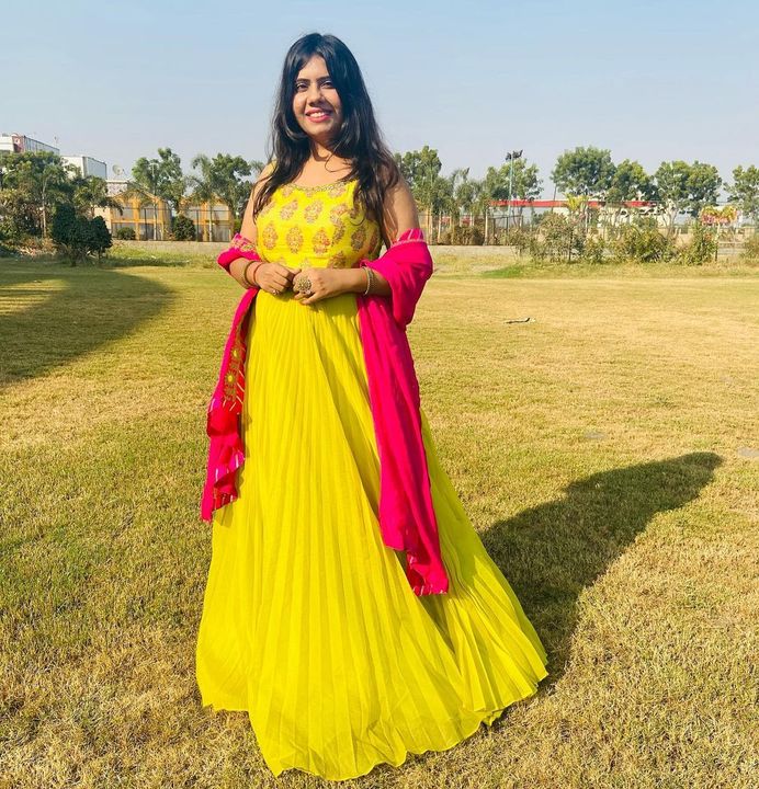 Bhumika Kriplani is shining brighter than the sunshine in this flared yellow gown adorned with bright pink accents, turning heads in the festive season.

#ClientDiaries #MyMyCollection #Clothing #Fashion #Outfit #FashionOutfit #Dress #Kurta #EthnicCollection #FestiveWear #WeddingOutfits #Style #WomensFashion #Ahmedabad #SGHighway #SGRoad #CGRoad #Gujarat #India