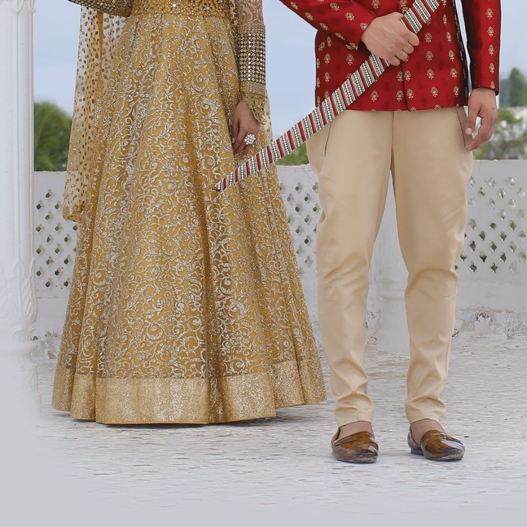 The win-some, exquisite ethnic ensembles will invoke elegance and make your style statement stand out!

#ExquisiteEnsembles #WinsomeDresses #InvokeElegance #RedefineSenseOfLuxury #PhilosophyOfDressing #ContemporaryFashion #FemaleFashion #Ahmedabad #FallForFashion #BeautifulDresses #Sparkle #Gujarat #India