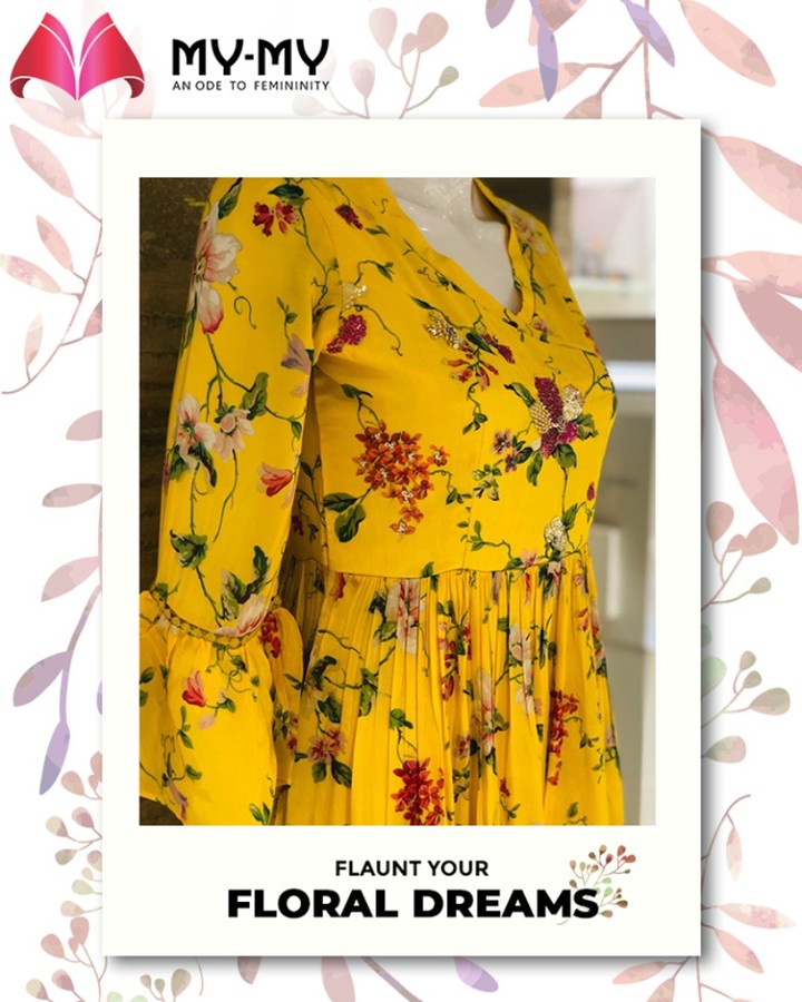 Glide-on & flaunt your floral dreams with sheer confidence by donning this beautiful yellow Kurta! 
#MYMYStore #SummerEssentials #SummerClothing #Summer #EverydayEssentials #Fashion #DesignerBags #Shopping #FashionStore #Gujarat #India