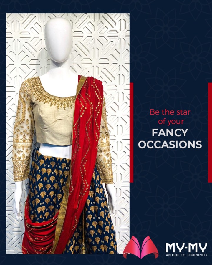 People will stare; make it worth their while with this elegant outfit!

#MyMy #MyMyCollection #ExculsiveEnsembles #ExclusiveCollection #Ahmedabad #Gujarat #India