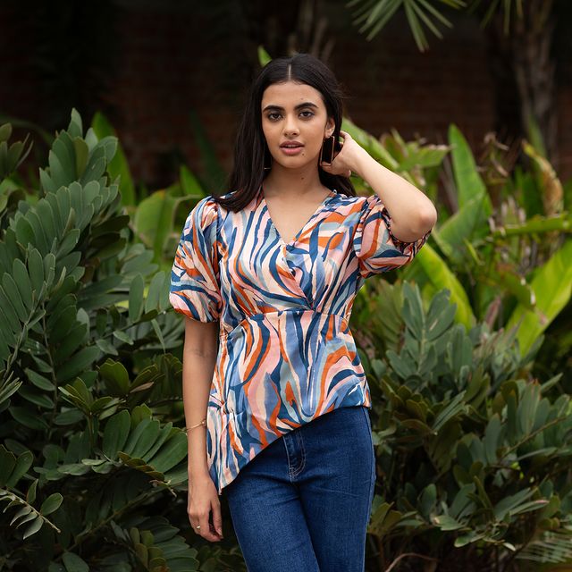 Freshen up your wardrobe with the latest printed top collection at MyMy Store!